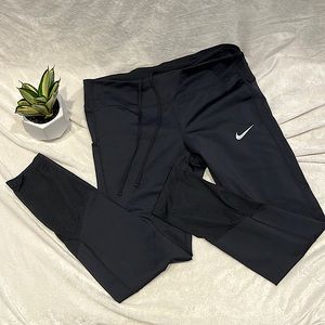 Womens Size L Nike Dri-Fit Legging with pocket & zipper